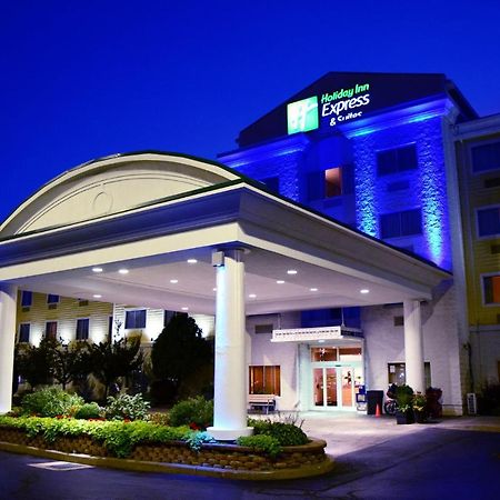 Holiday Inn Express Hotel & Suites Watertown - Thousand Islands By Ihg 외부 사진