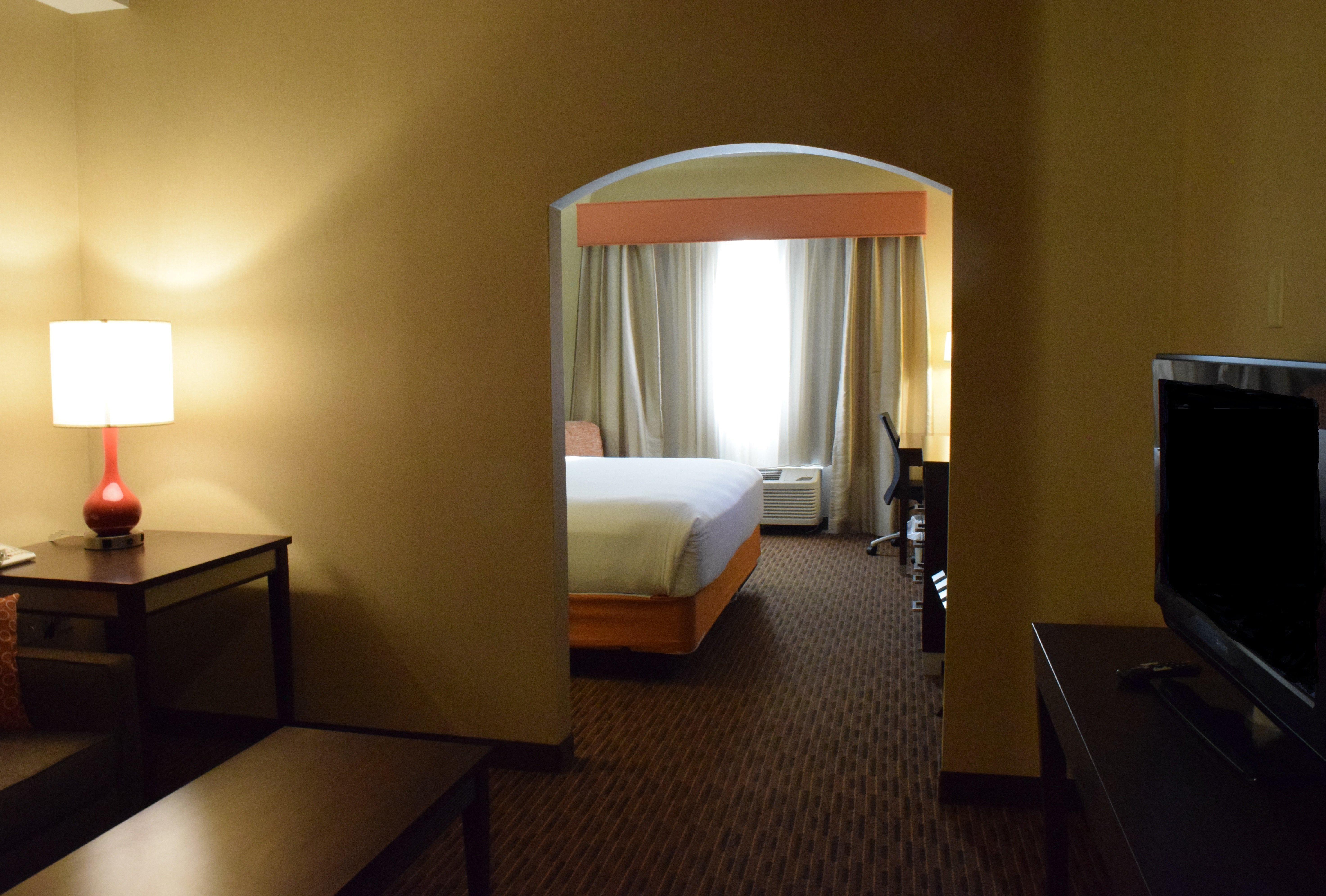 Holiday Inn Express Hotel & Suites Watertown - Thousand Islands By Ihg 외부 사진