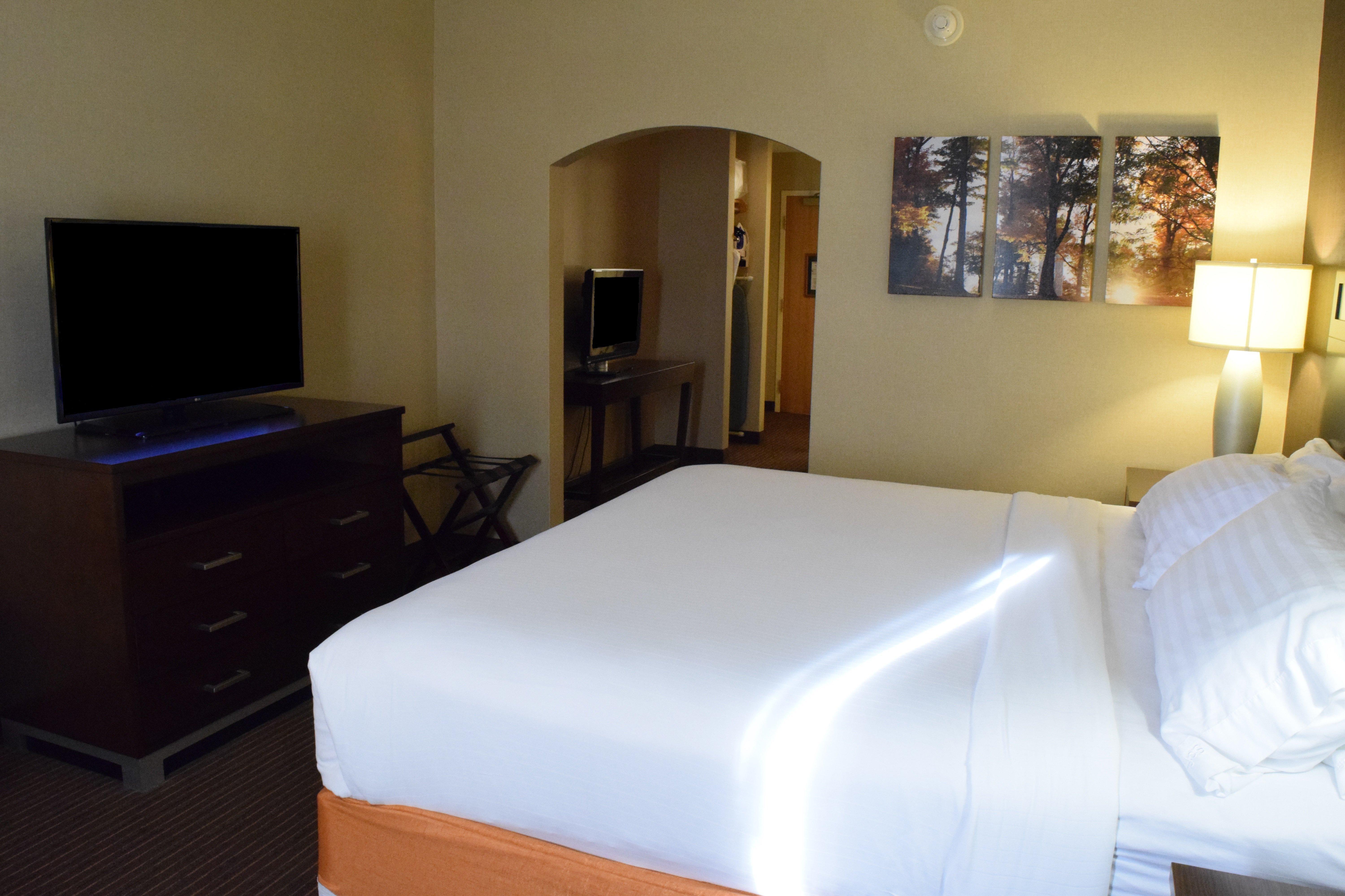 Holiday Inn Express Hotel & Suites Watertown - Thousand Islands By Ihg 외부 사진