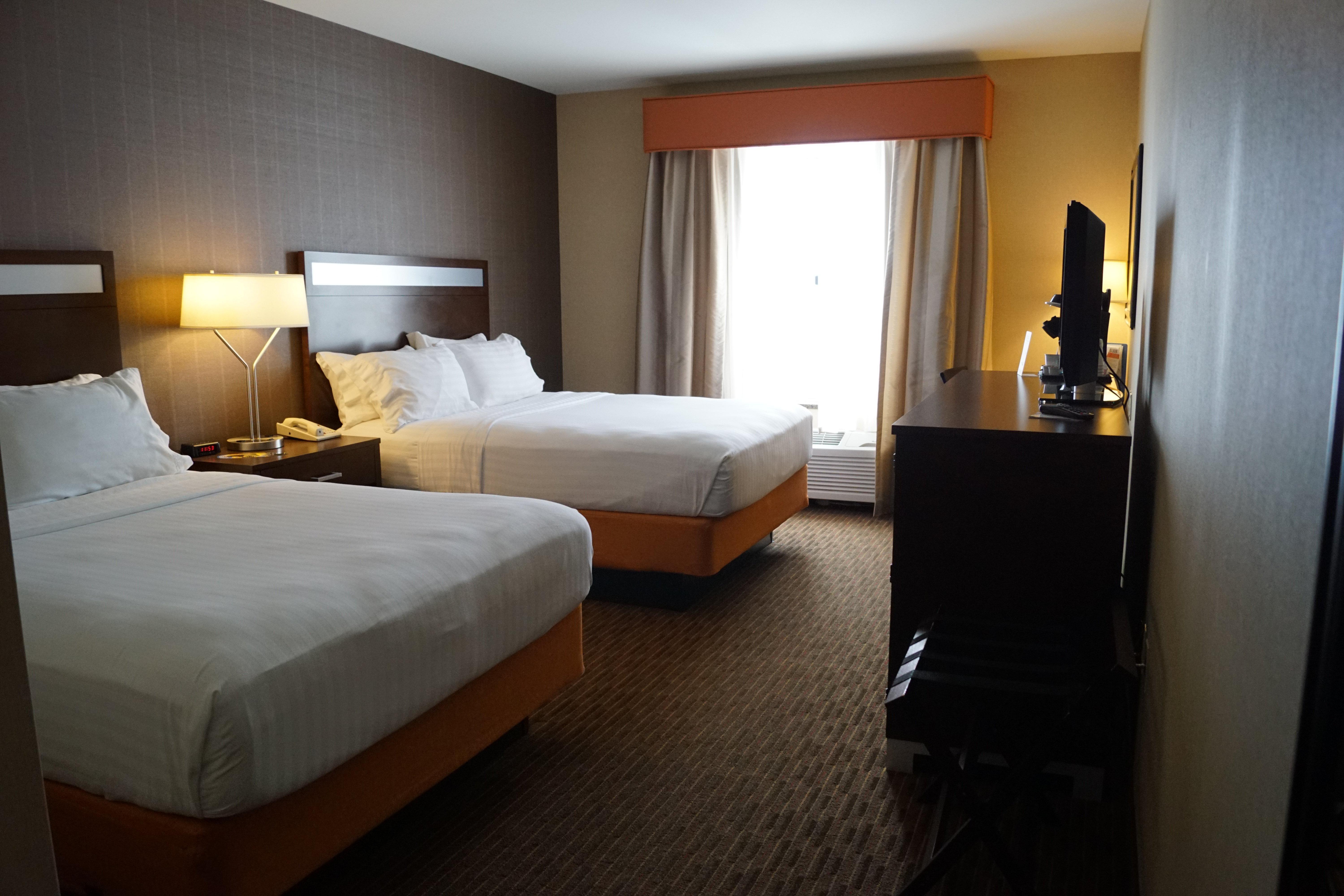 Holiday Inn Express Hotel & Suites Watertown - Thousand Islands By Ihg 외부 사진