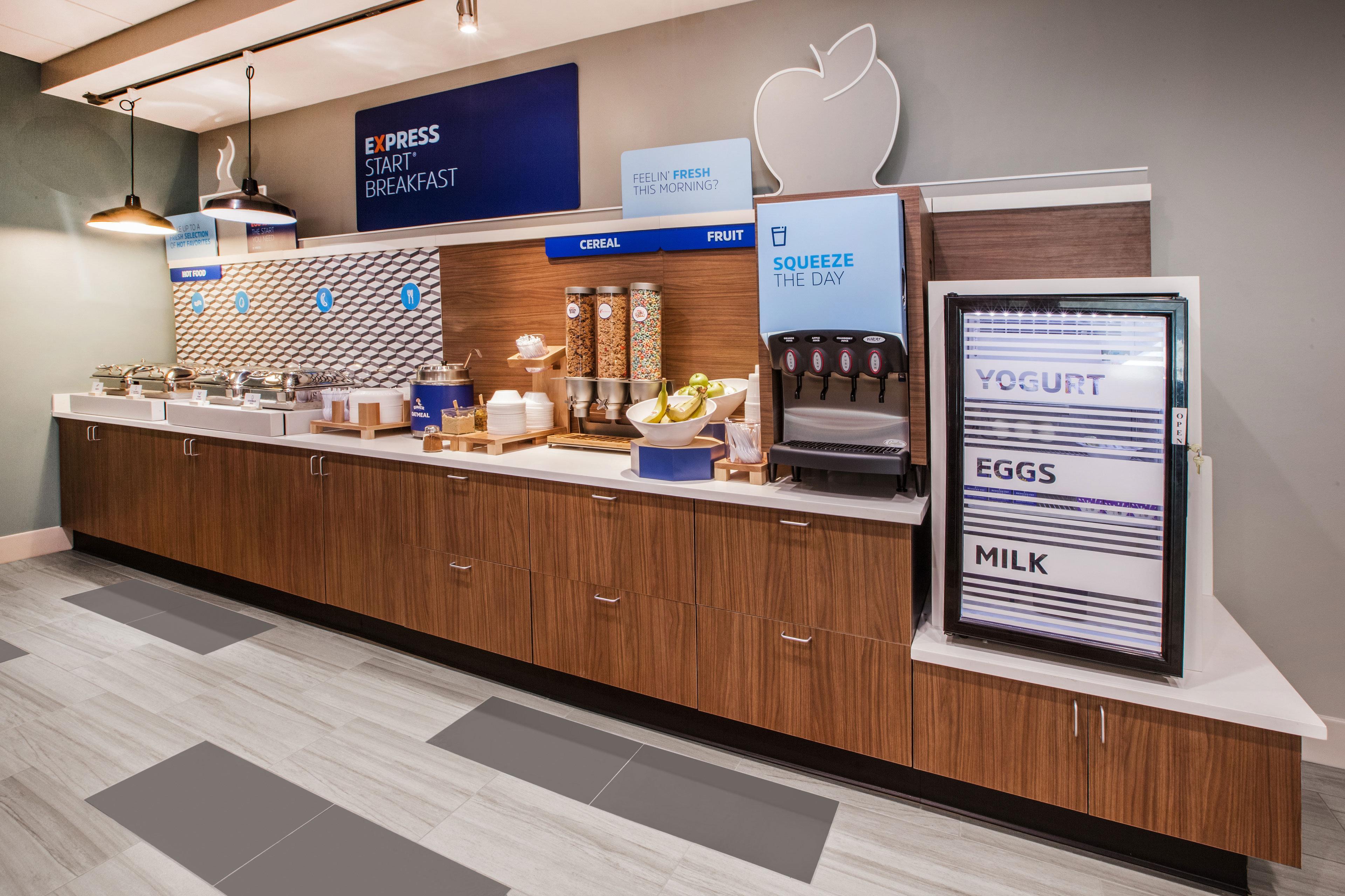 Holiday Inn Express Hotel & Suites Watertown - Thousand Islands By Ihg 외부 사진