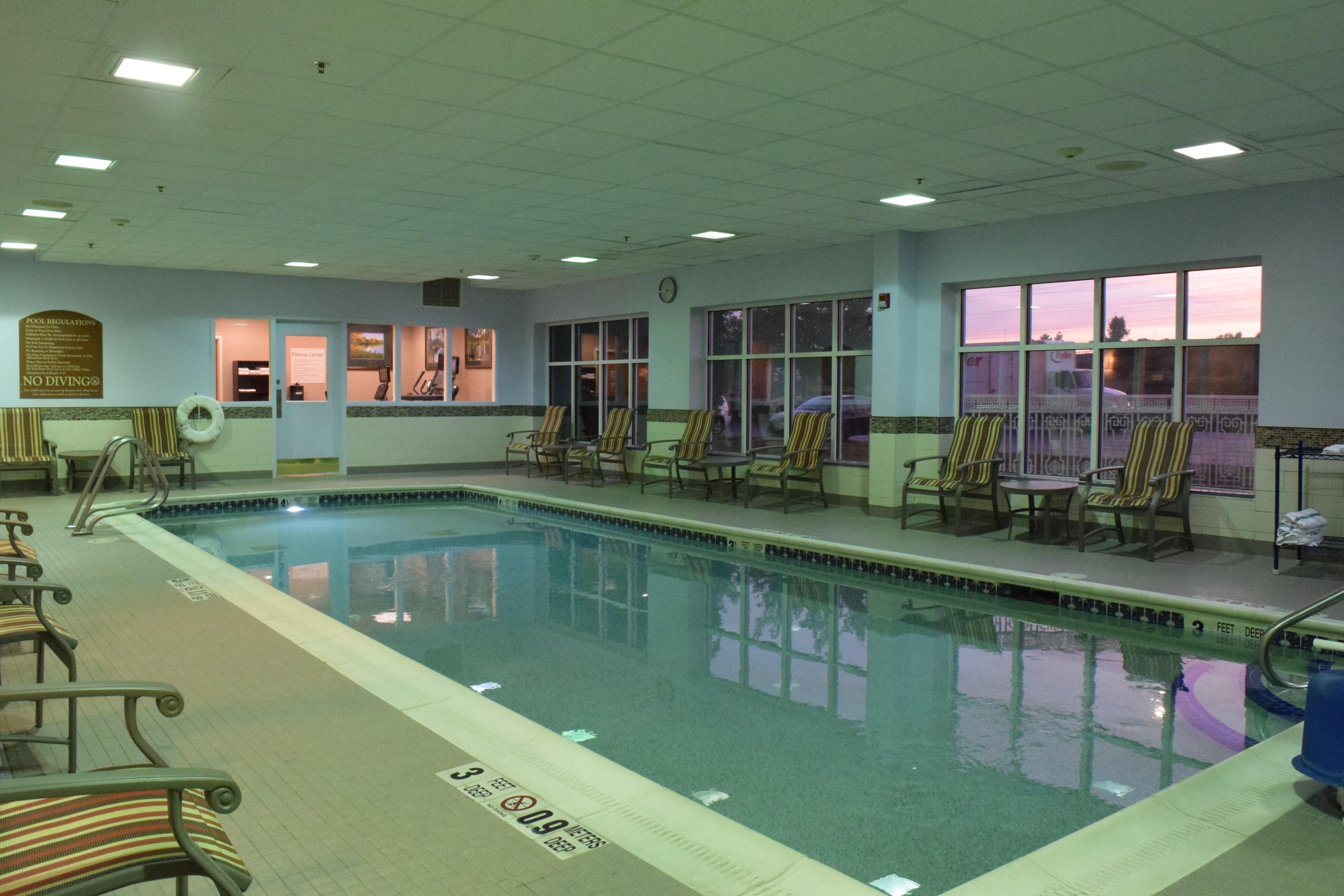 Holiday Inn Express Hotel & Suites Watertown - Thousand Islands By Ihg 외부 사진